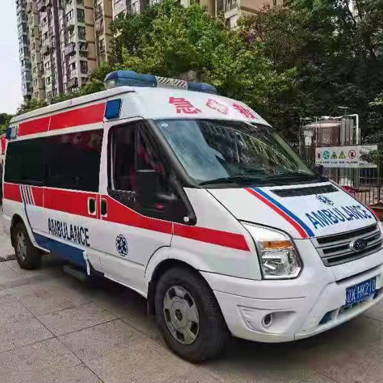 开州长途救护车护送病人返乡